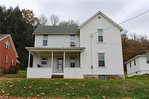 204 Pendleton Ave, Bethany, WV 26032 photo 1