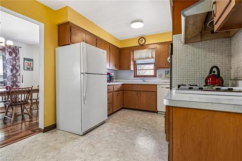 441 E 271 St, Euclid, OH 44132 photo 9
