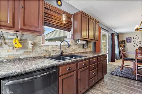 737 Bobcat Dr, Lagrange, OH 44050 photo 5