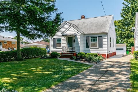 858 E 250 St, Euclid, OH 44132 photo 1