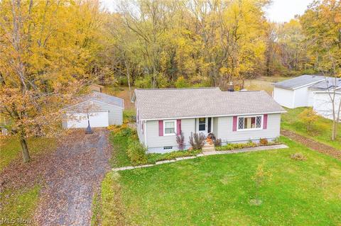 1997 King Dr, Stow, OH 44224 photo 1