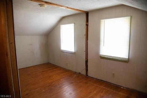 252 Case Ave, Andover, OH 44003 photo 16