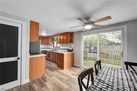 42551 Griswold Rd, Elyria, OH 44035 photo 9