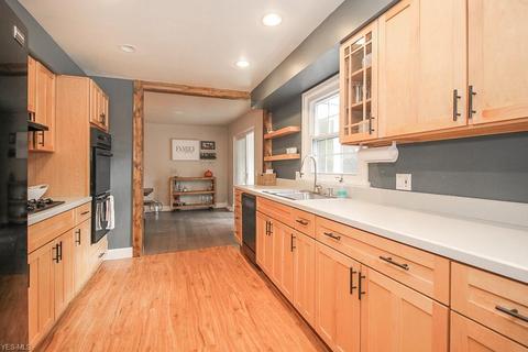 329 Vassar Ave, Elyria, OH 44035 photo 9
