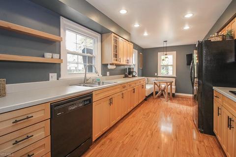 329 Vassar Ave, Elyria, OH 44035 photo 6