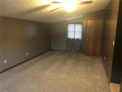 55765 Barnesville St, Barnesville, OH 43713 photo 12