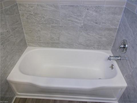 425 Longfellow St, Elyria, OH 44035 photo 15