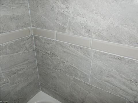 425 Longfellow St, Elyria, OH 44035 photo 14