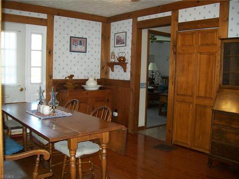24 S River St, Wakeman, OH 44889 photo 9