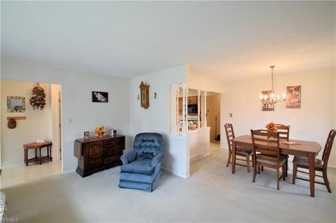2772 Burden Dr, Parma, OH 44134 photo 10