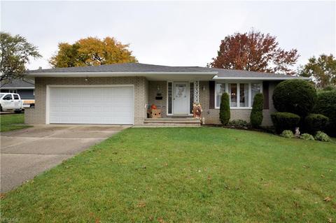 2772 Burden Dr, Parma, OH 44134 photo 1