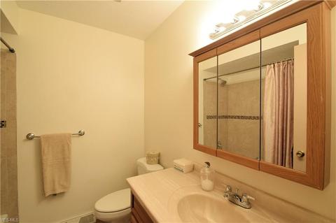 2772 Burden Dr, Parma, OH 44134 photo 20