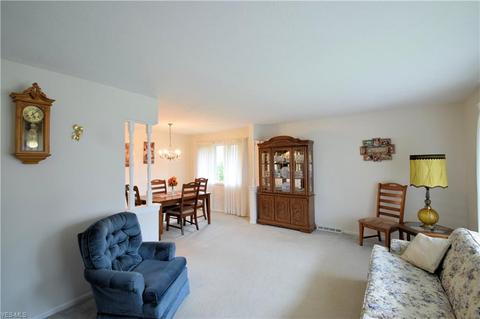 2772 Burden Dr, Parma, OH 44134 photo 11