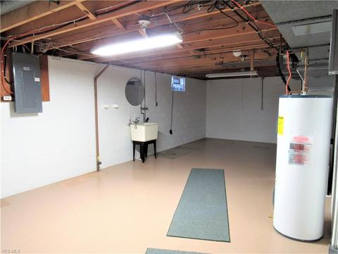 617 E Shaffer, Dover, OH 44622 photo 24