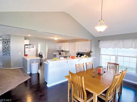 3982 Randolph Dr, Lorain, OH 44053 photo 10