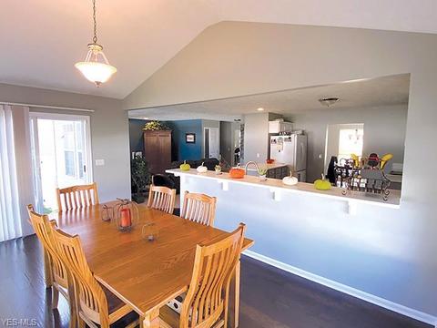3982 Randolph Dr, Lorain, OH 44053 photo 9