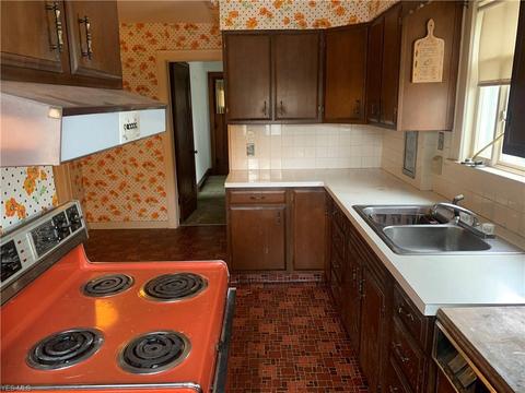28 E Wilbeth Rd, Akron, OH 44301 photo 6
