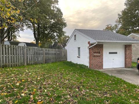 1802 Rockefeller Rd, Wickliffe, OH 44092 photo 10