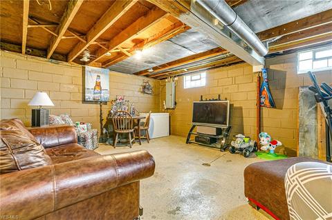1545 E 300th St, Wickliffe, OH 44092 photo 23