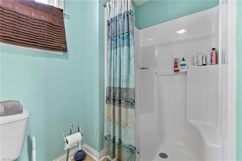 1545 E 300th St, Wickliffe, OH 44092 photo 15