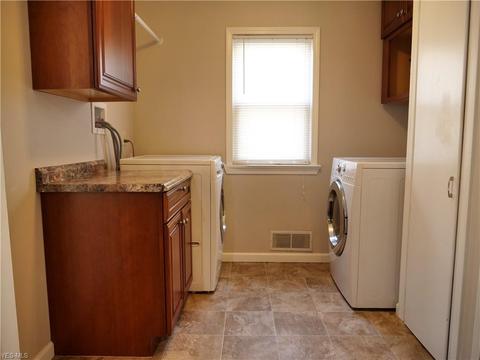 6281 Seneca Rd, Mentor, OH 44060 photo 7