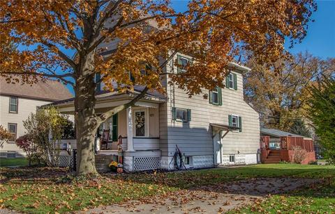 121 Superior Ave, Dover, OH 44622 photo 2
