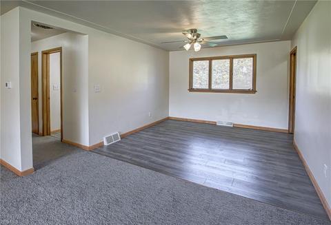 2035 E 37th St, Lorain, OH 44055 photo 6