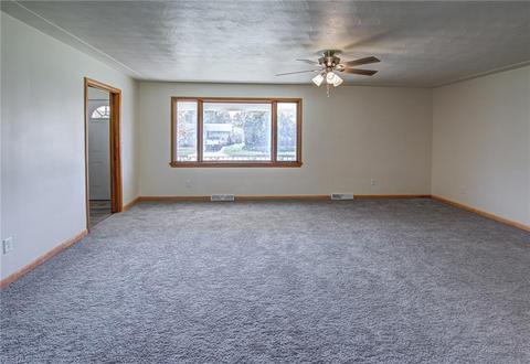 2035 E 37th St, Lorain, OH 44055 photo 11