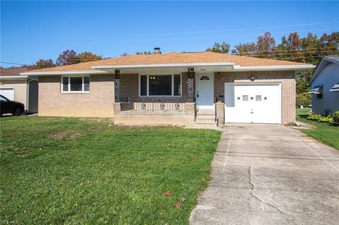 2035 E 37th St, Lorain, OH 44055 photo 1