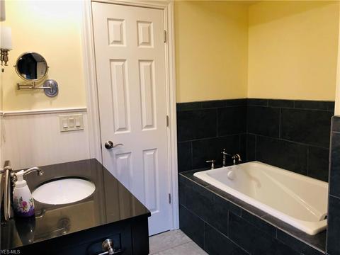 8059 Forest Lake Dr, Boardman, OH 44512 photo 18