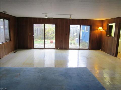 355 Adrian Dr, Berea, OH 44017 photo 19