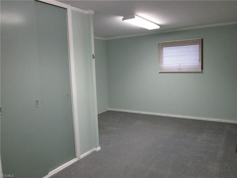 355 Adrian Dr, Berea, OH 44017 photo 33