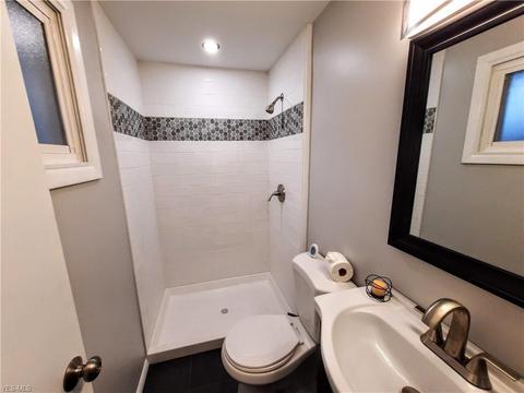4501 Maple Hill Dr, Seven Hills, OH 44131 photo 15