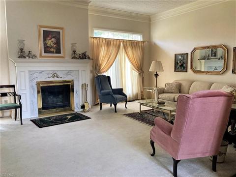 6816 Red Deer Cir NW, Canton, OH 44708 photo 5