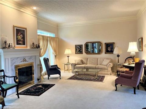 6816 Red Deer Cir NW, Canton, OH 44708 photo 3