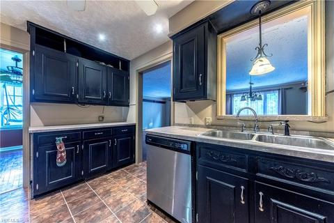 115 Forest Park Dr, Boardman, OH 44512 photo 9