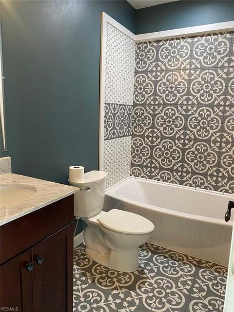32 E Main St, Lucas, OH 44843 photo 7