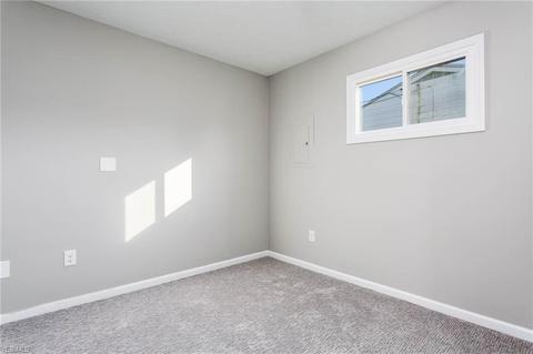 40945 Myrtle Ct, Elyria, OH 44035 photo 24