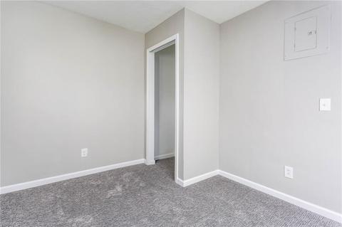 40945 Myrtle Ct, Elyria, OH 44035 photo 20