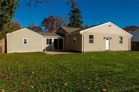 40945 Myrtle Ct, Elyria, OH 44035 photo 3