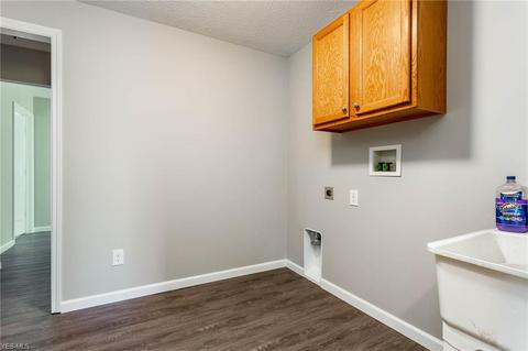 40945 Myrtle Ct, Elyria, OH 44035 photo 22