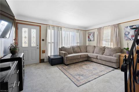 3322 Klusner Ave, Parma, OH 44134 photo 2