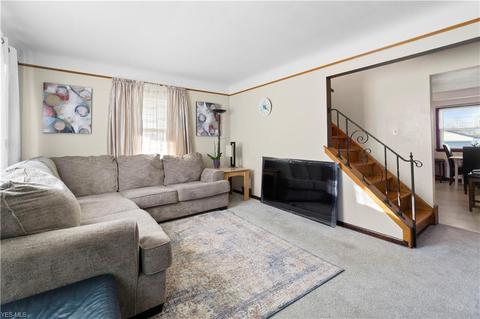 3322 Klusner Ave, Parma, OH 44134 photo 4