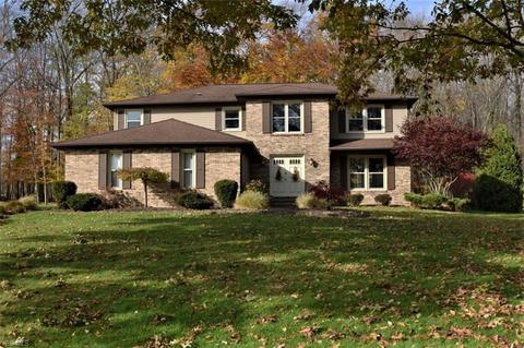36032 Derby Downs Dr, Solon, OH 44139 photo 1