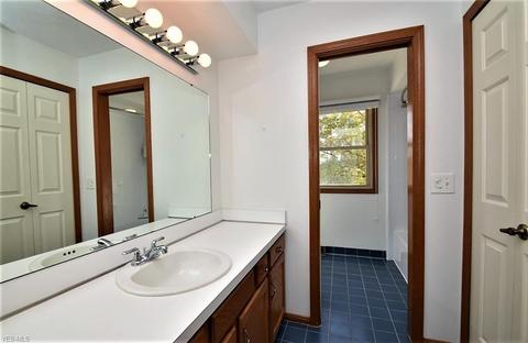 36032 Derby Downs Dr, Solon, OH 44139 photo 25