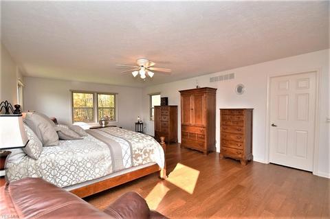 36032 Derby Downs Dr, Solon, OH 44139 photo 16