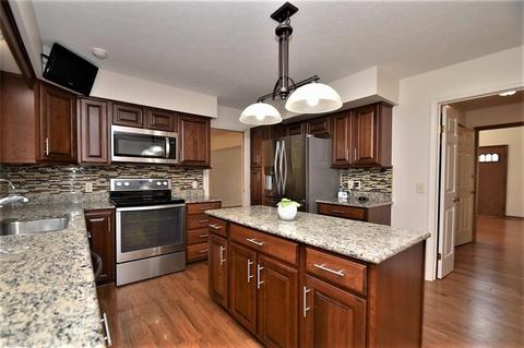 36032 Derby Downs Dr, Solon, OH 44139 photo 7