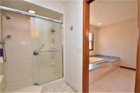 36032 Derby Downs Dr, Solon, OH 44139 photo 19
