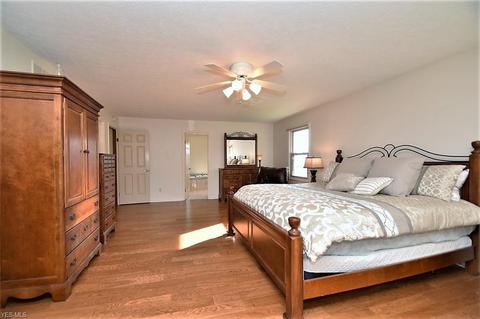 36032 Derby Downs Dr, Solon, OH 44139 photo 15