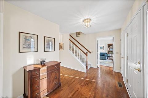 34525 Appleview Way, Solon, OH 44139 photo 3